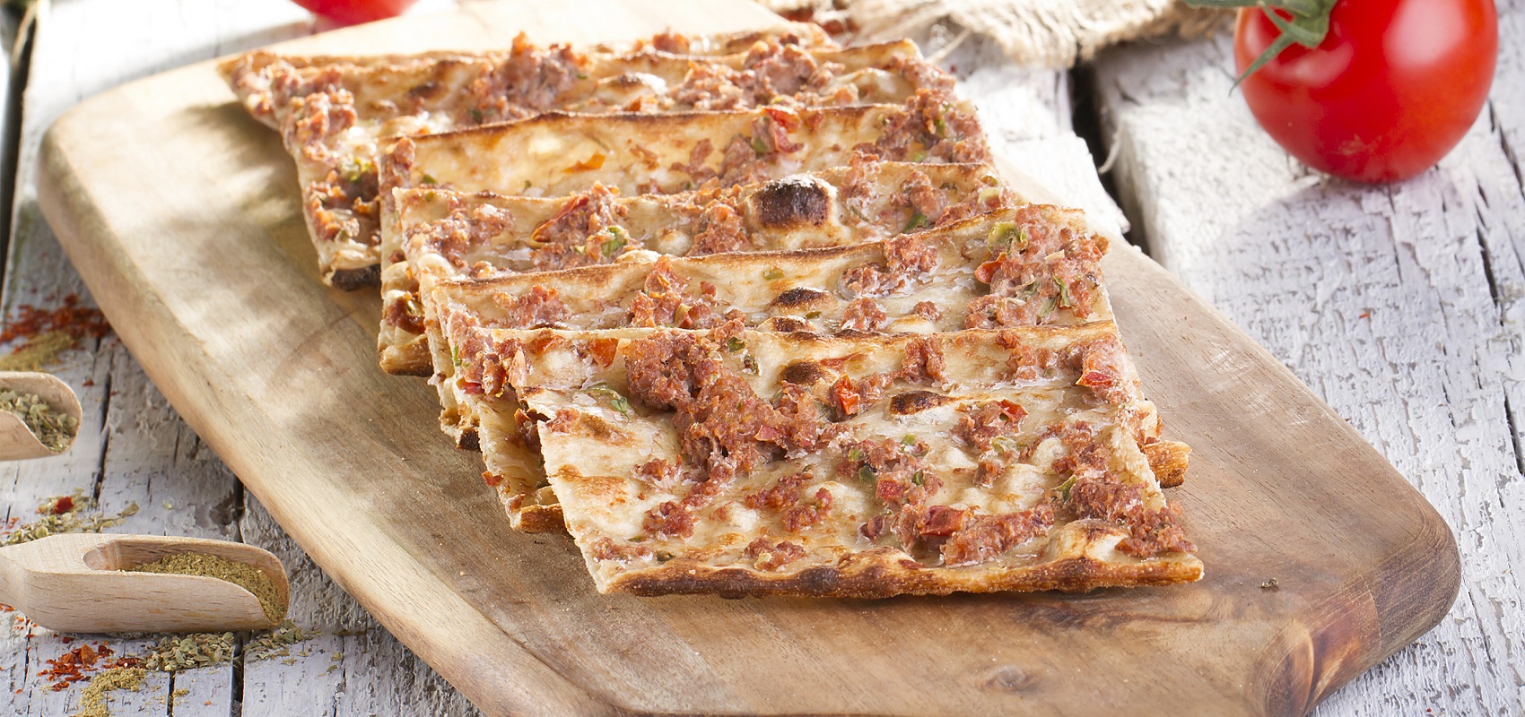 İKİTELLİ PİDE SATIŞI MEVLANA ET MANGAL İSTANBUL &gt; İKİTELLİ