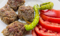 İnegöl Acılı köfte satışı
