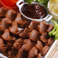 Finike Battal Bey Çiğ Köfte Satışı  